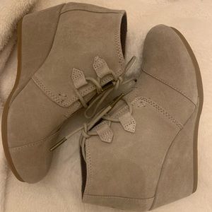 Tom’s Kala ankle boots